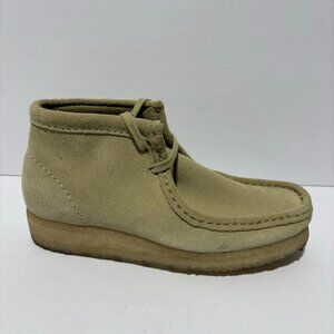 Clark’s Women’s Wallabee Maple Suede Boots, Size 6 M